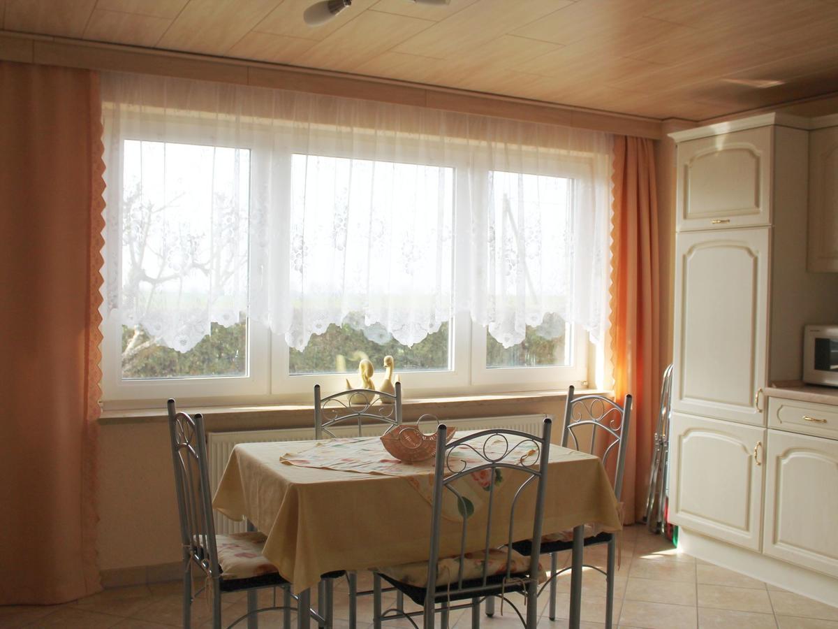 Comfy Farmhouse In Brusow With Garden Kröpelin Extérieur photo